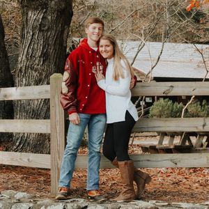 Meet your Posher, Harris